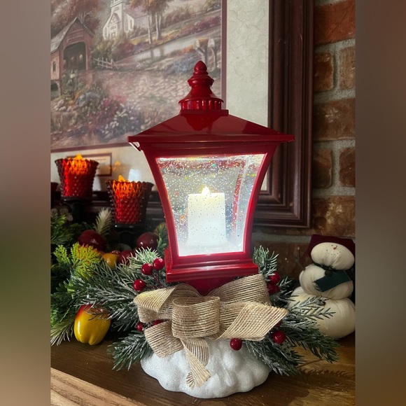 ❤️Merry Christmas Red Candlelight Snow Globe Musical Lantern - Picture 1 of 5